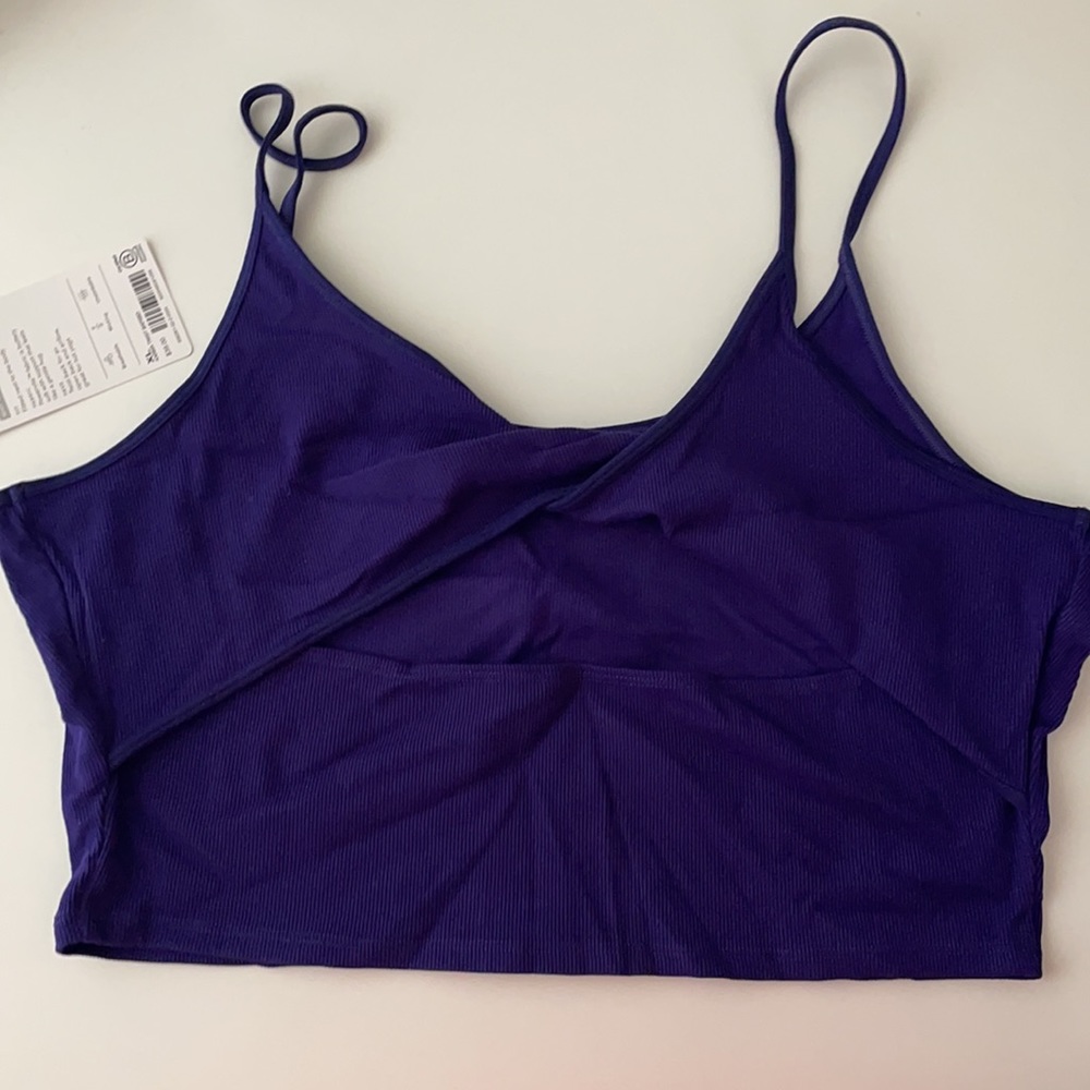 Athleta Karma Twist Back Crop